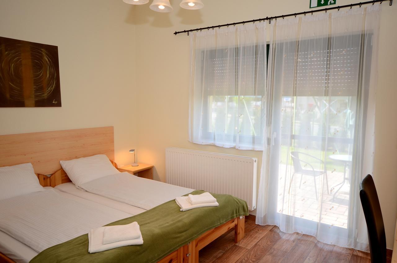 Bed and breakfast Szárszó Panzió 2*