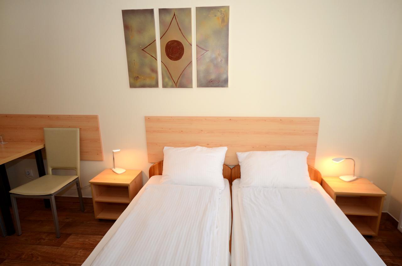 Bed and breakfast Szárszó Panzió Balatonszarszo